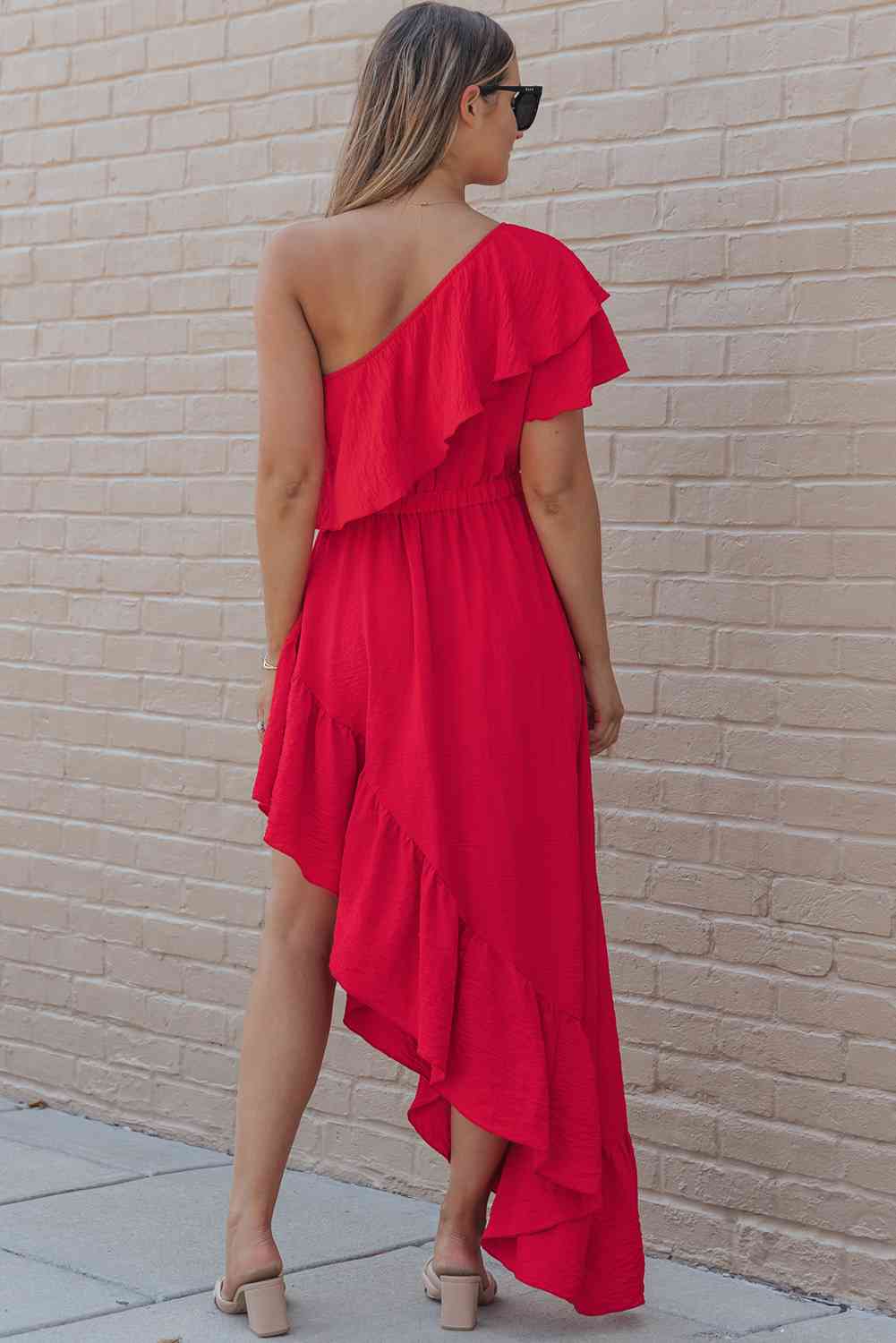 swvws One-Shoulder Asymmetrical Dress