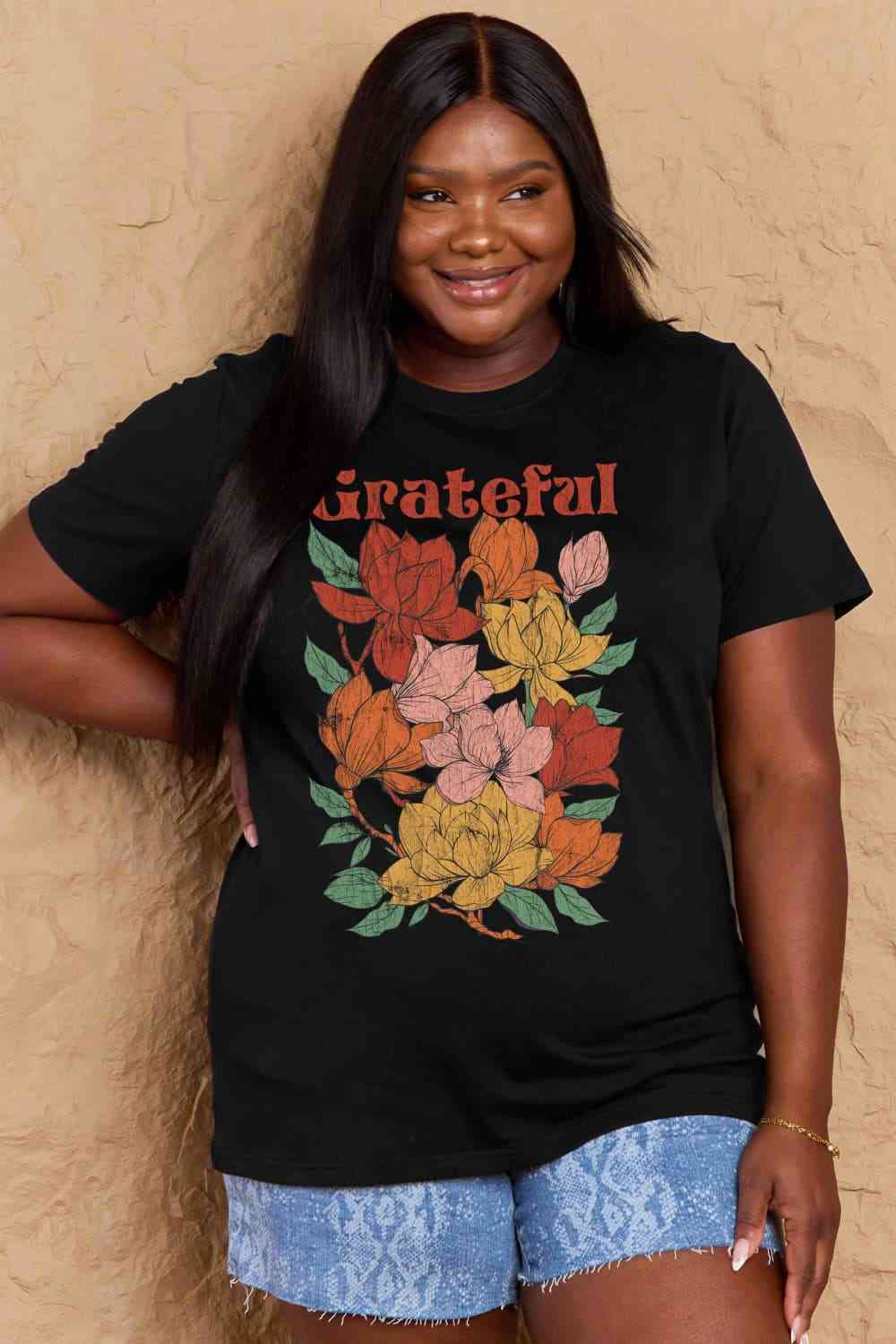 swvws Simply Love Full Size GRATEFUL Flower Graphic Cotton T-Shirt