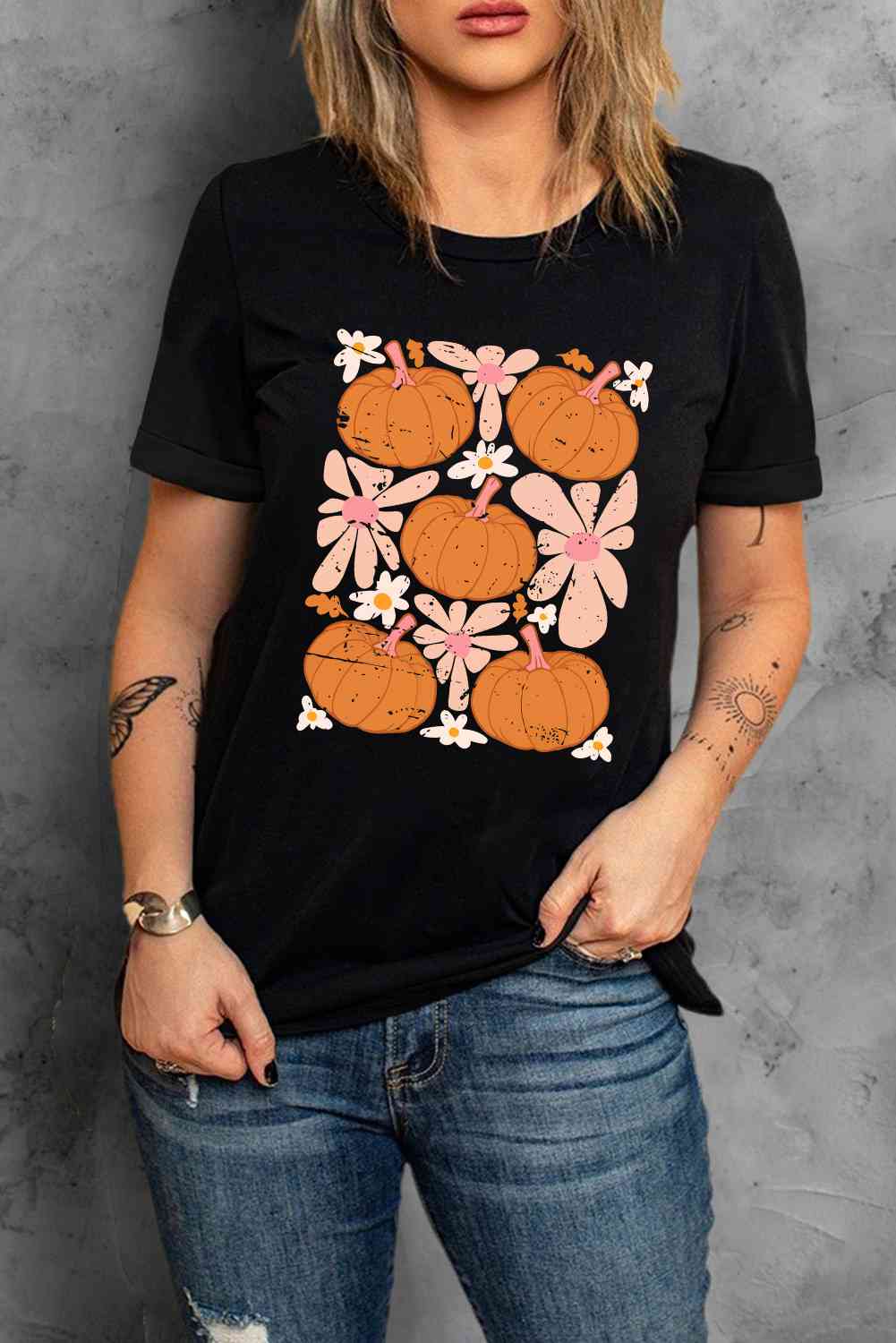 swvws Round Neck Short Sleeve Pumpkin Graphic T-Shirt