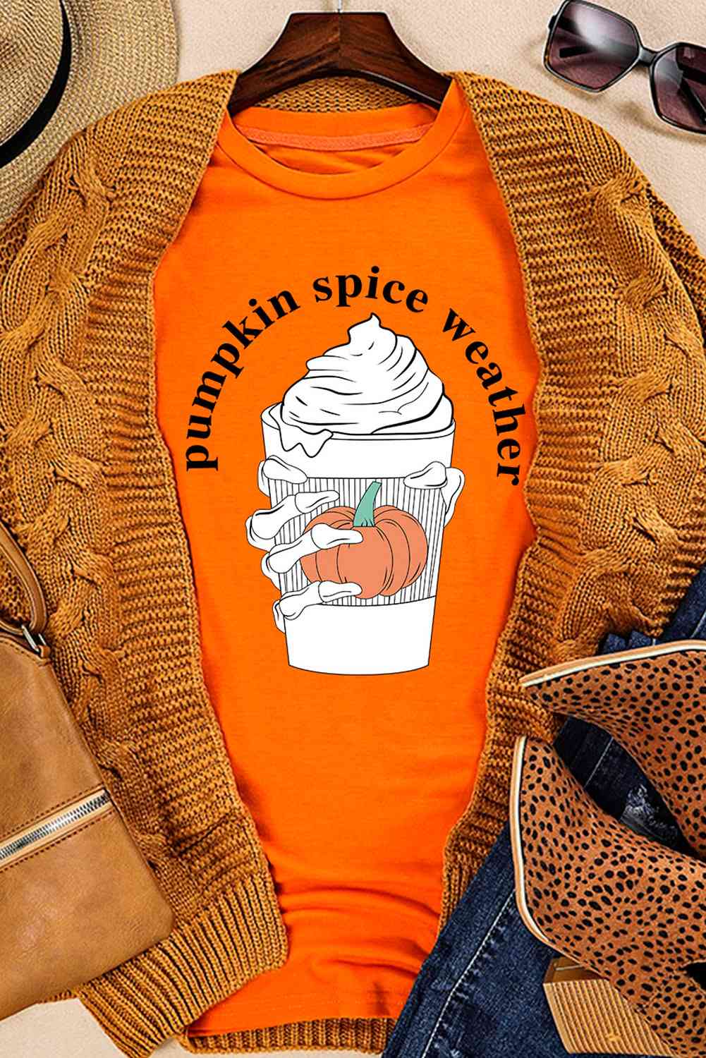 swvws PUMPKIN SPICE WEATHER Graphic T-Shirt