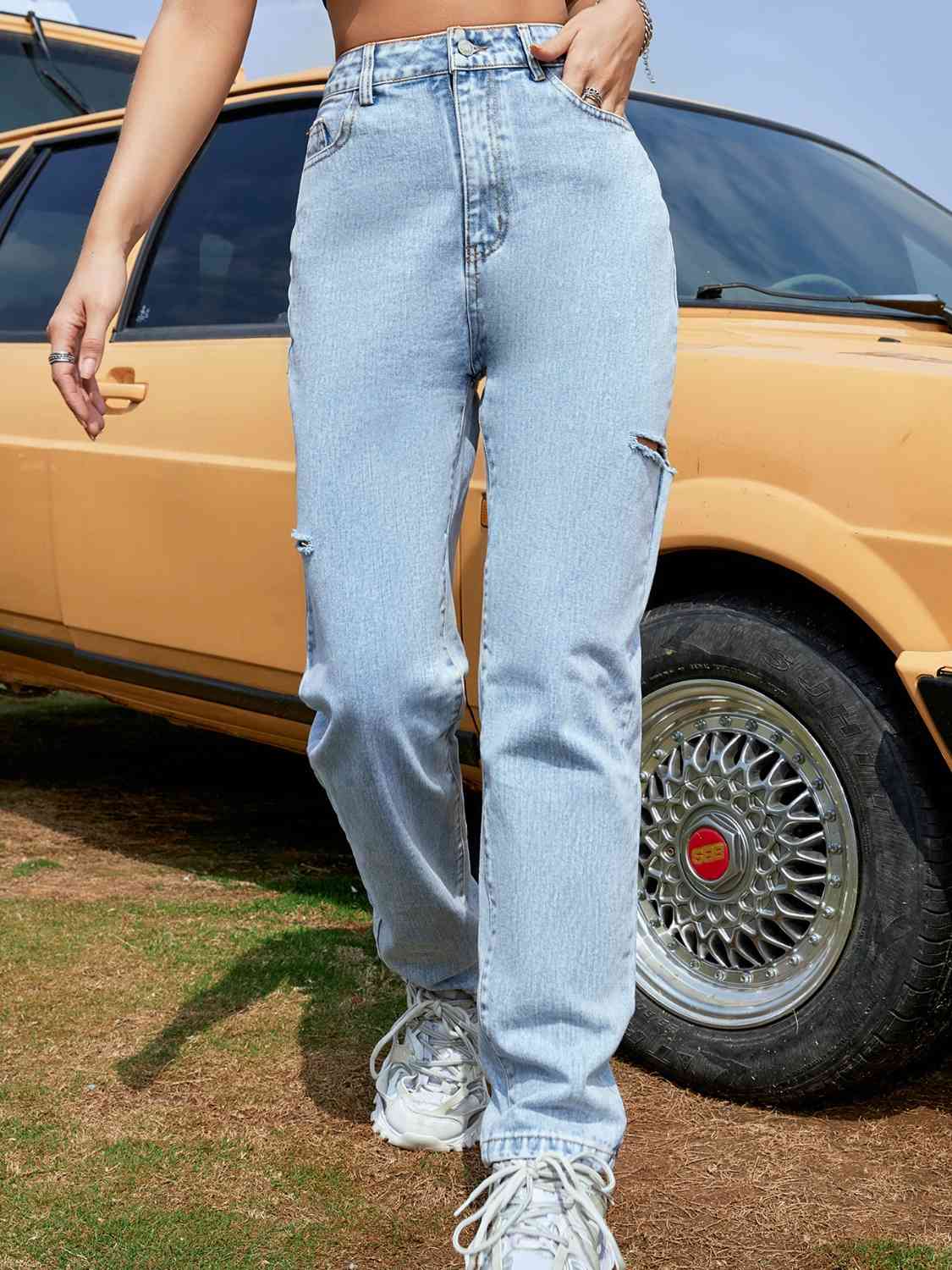 swvws Distressed Straight Leg Jeans