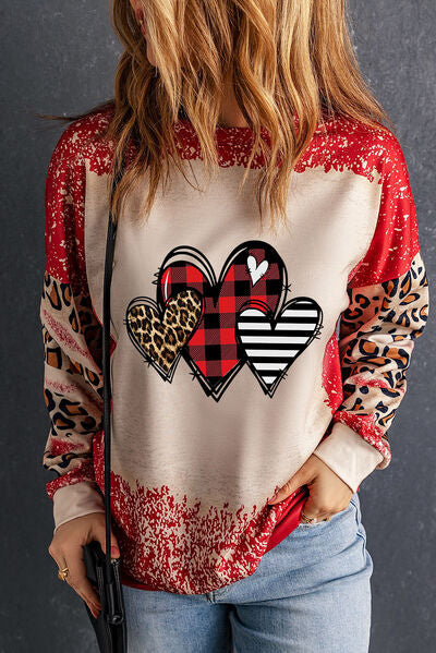 swvws Heart Leopard Round Neck Sweatshirt