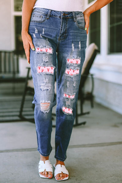 swvws Heart Pattern Distressed Straight Jeans