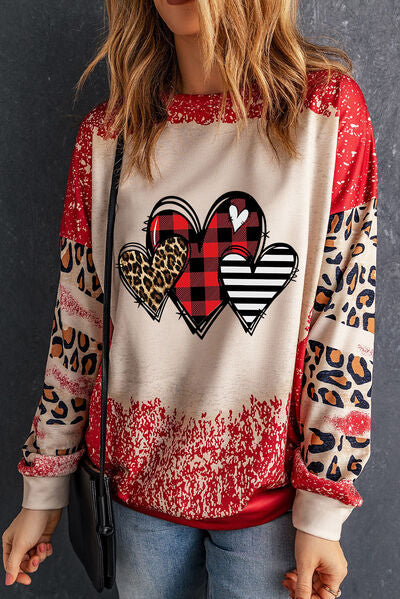 swvws Heart Leopard Round Neck Sweatshirt