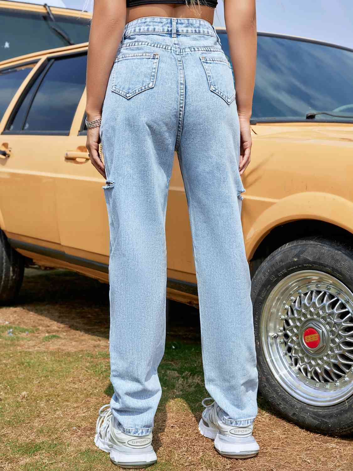 swvws Distressed Straight Leg Jeans