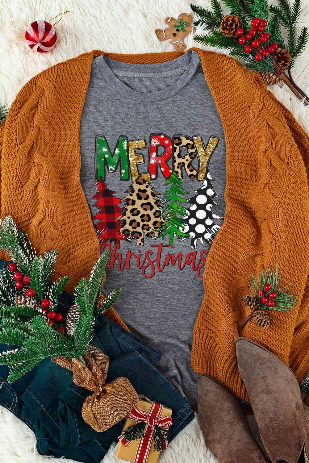 swvws MERRY CHRISTMAS Graphic T-Shirt