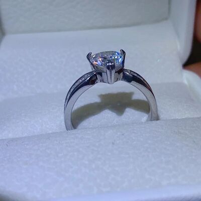 swvws 1 Carat Moissanite 925 Sterling Silver Ring