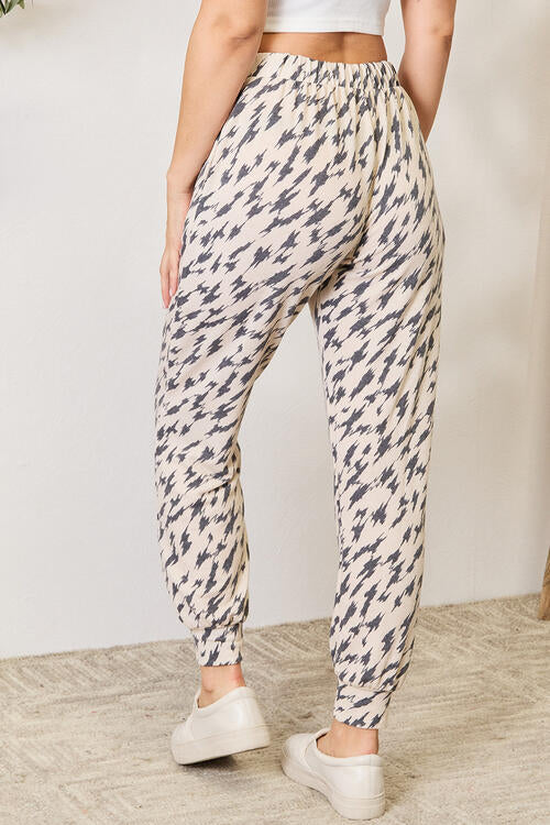 swvws Heimish Full Size Printed Drawstring Pants