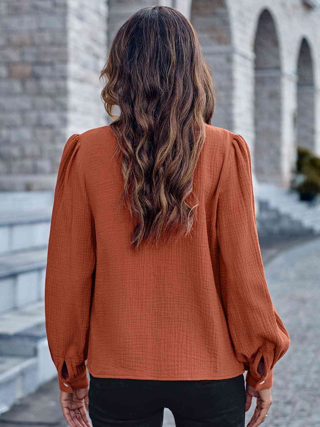 swvws Round Neck Puff Sleeve Shirt