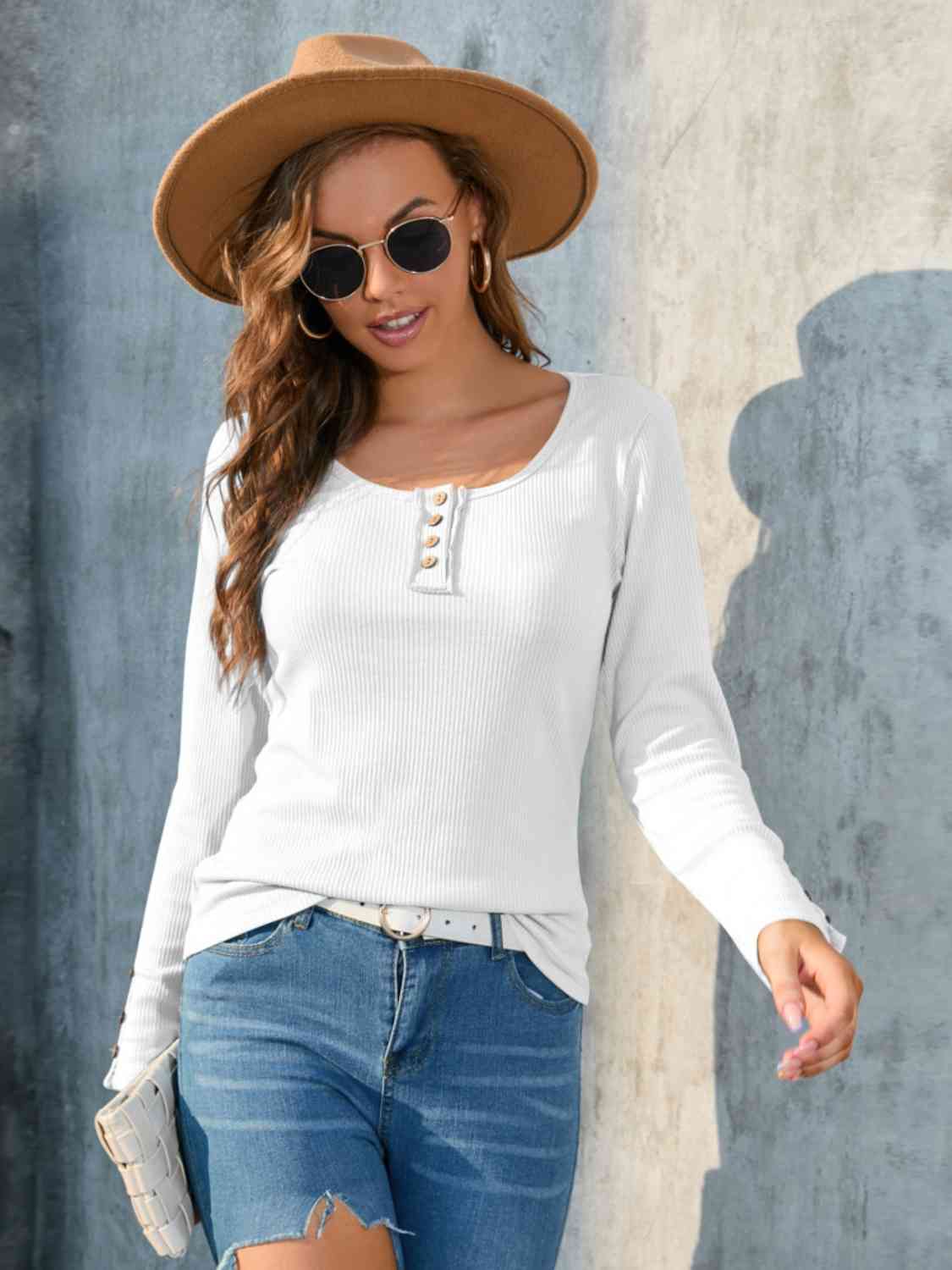 swvws Buttoned Round Neck Long Sleeve T-Shirt