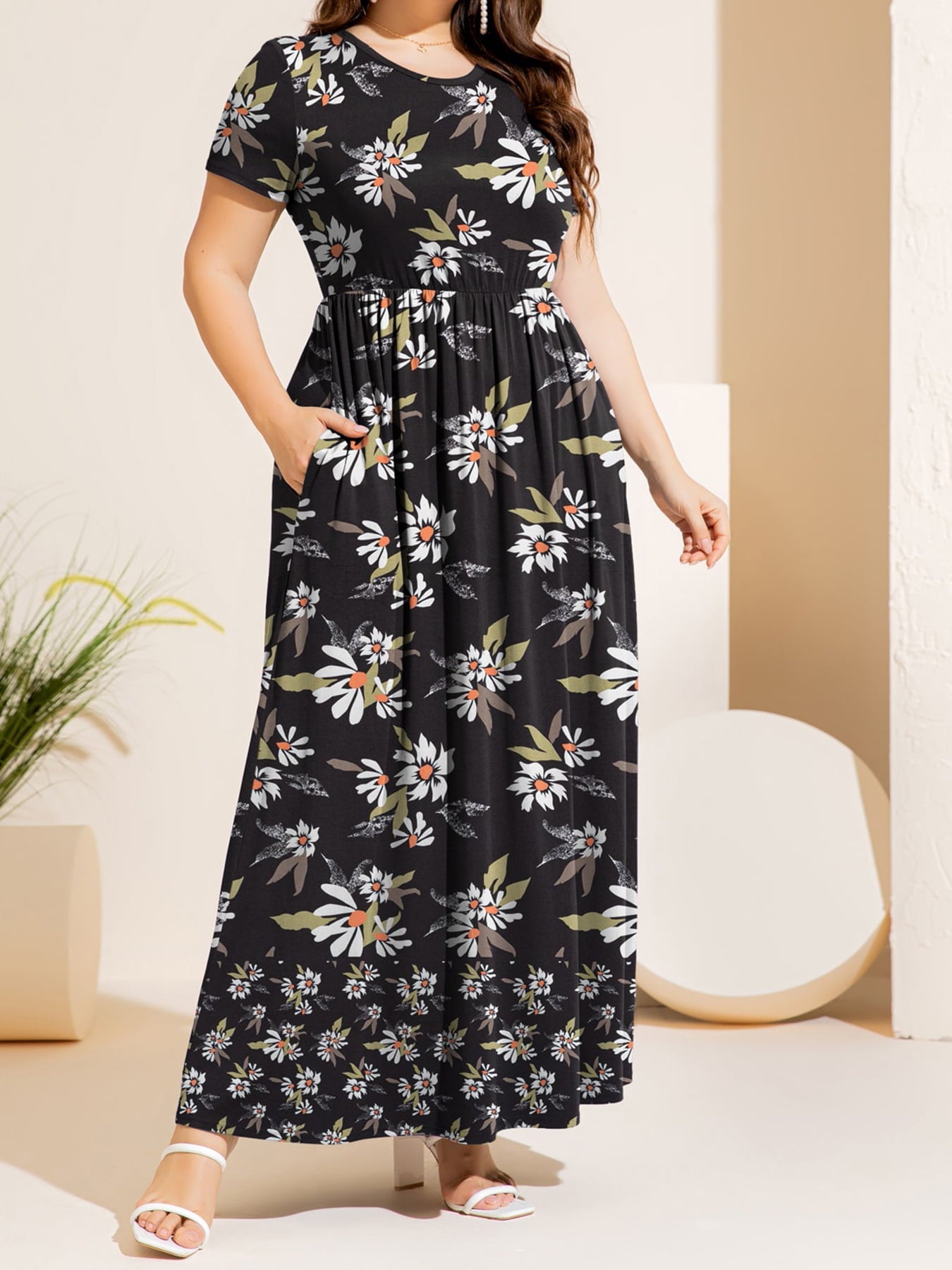 swvws Plus Size Printed Round Neck Short Sleeve Maxi Dress