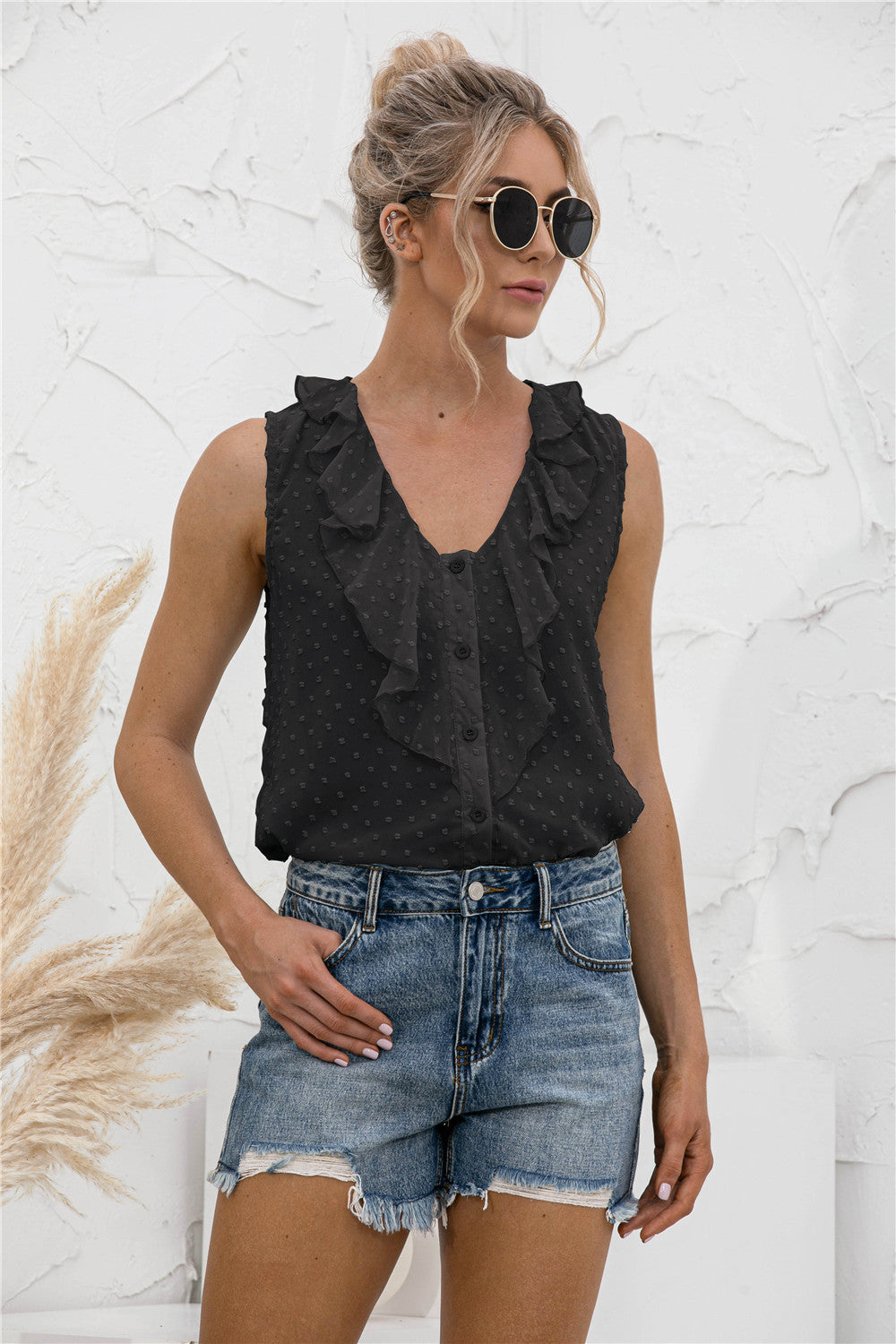 swvws Sleeveless Ruffle Trim Blouse