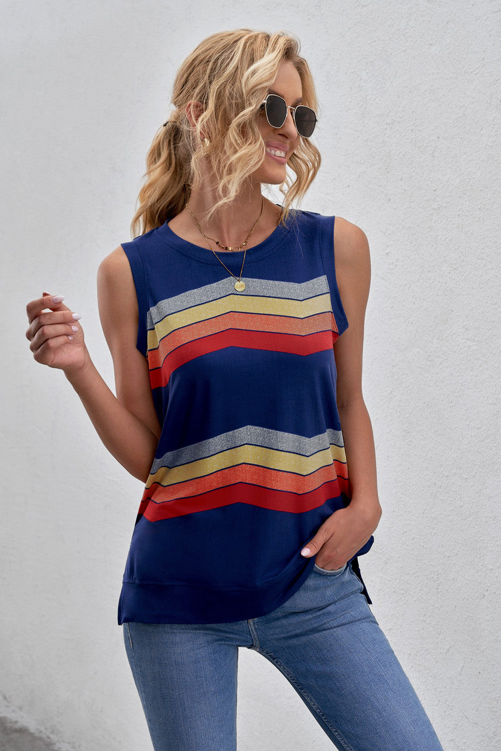 swvws Printed Side Slit Round Neck Tank