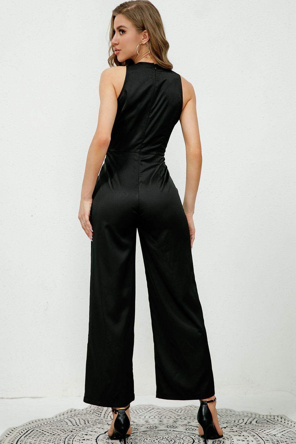 swvws V-Neck Sleeveless Decorative Buttons Jumpsuit