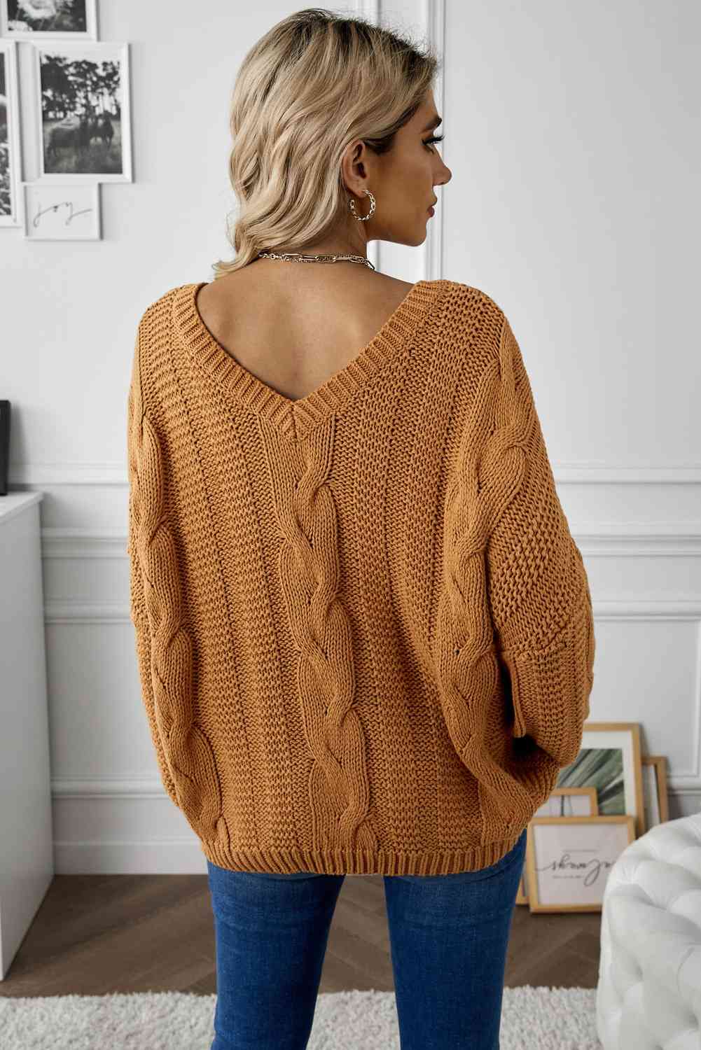 swvws Cable Knit V-Neck Sweater