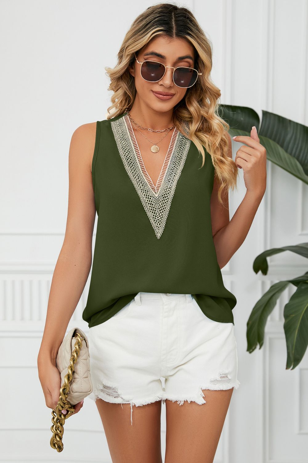 swvws Contrast Trim Plunge Sleeveless Blouse