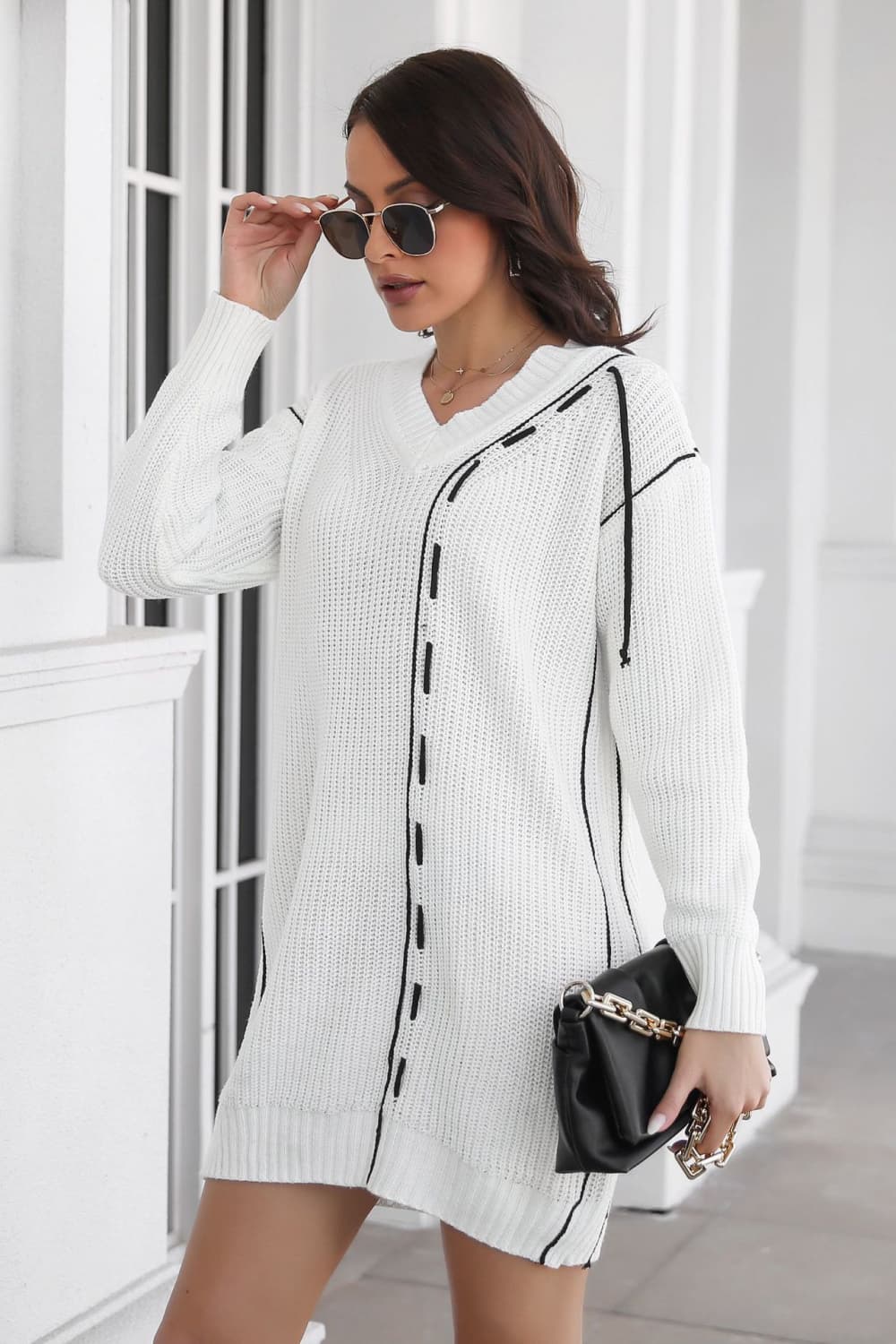 swvws Contrast V-Neck Sweater Dress