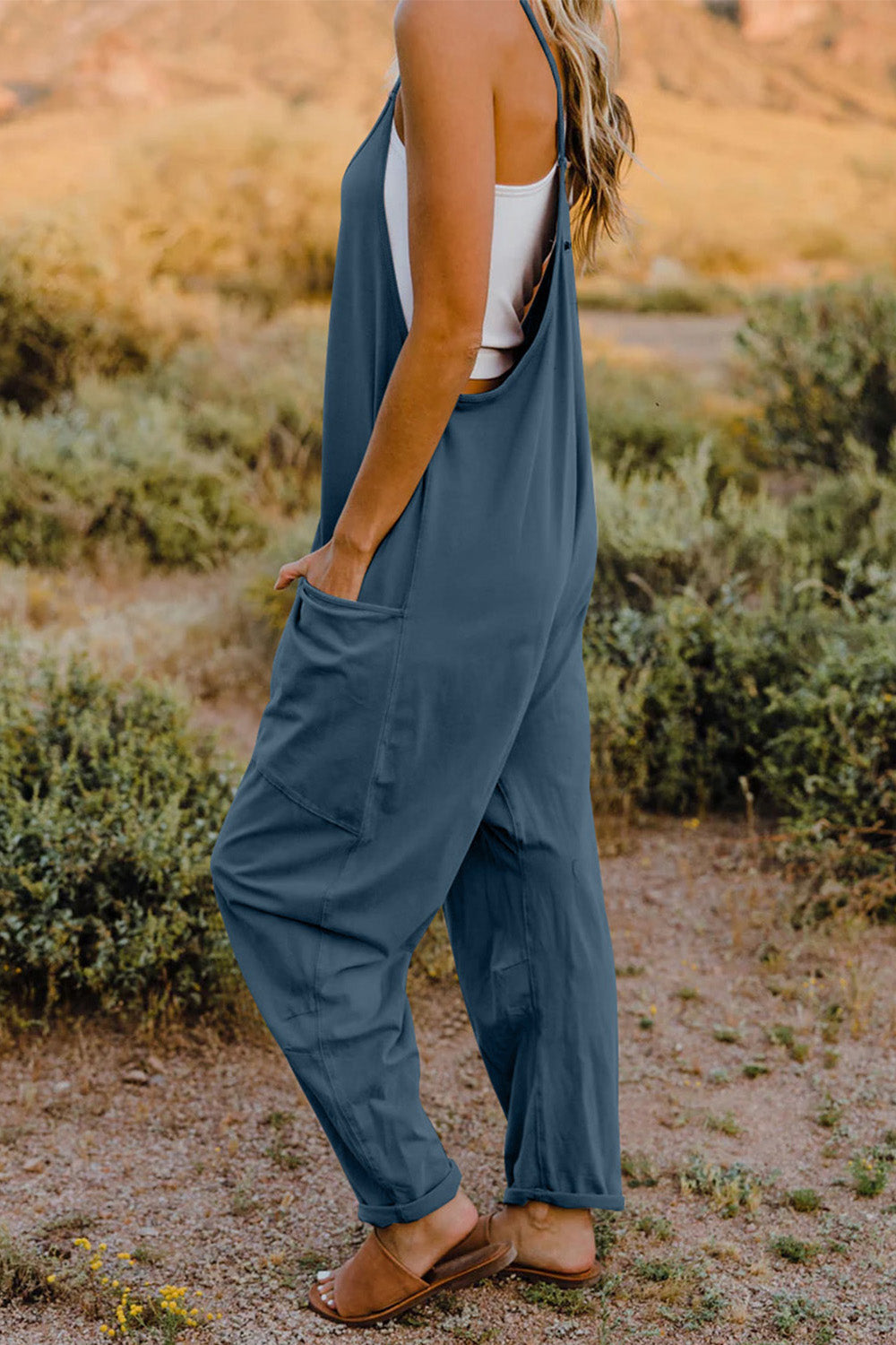 swvws V-Neck Sleeveless Jumpsuit with Pocket