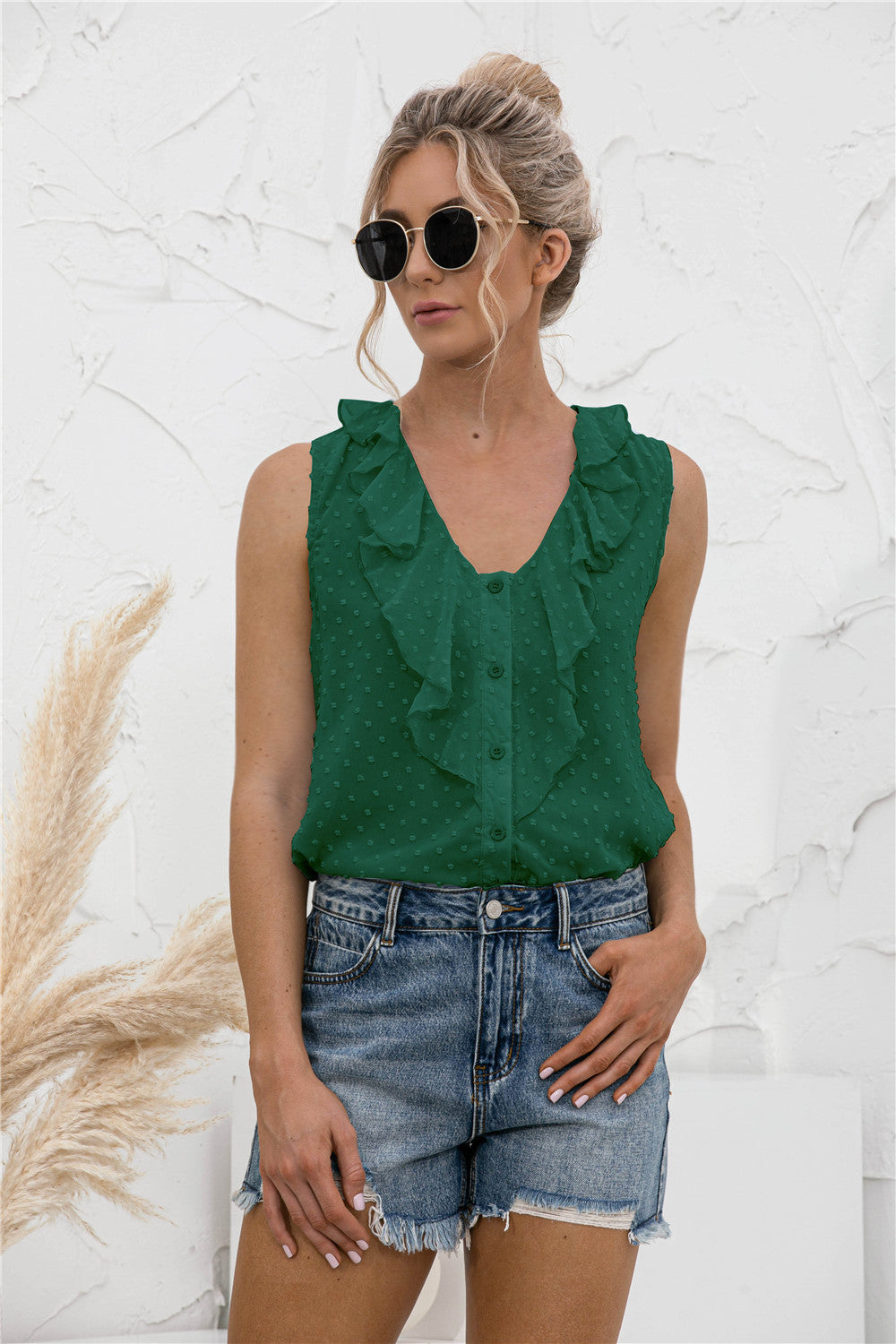 swvws Sleeveless Ruffle Trim Blouse