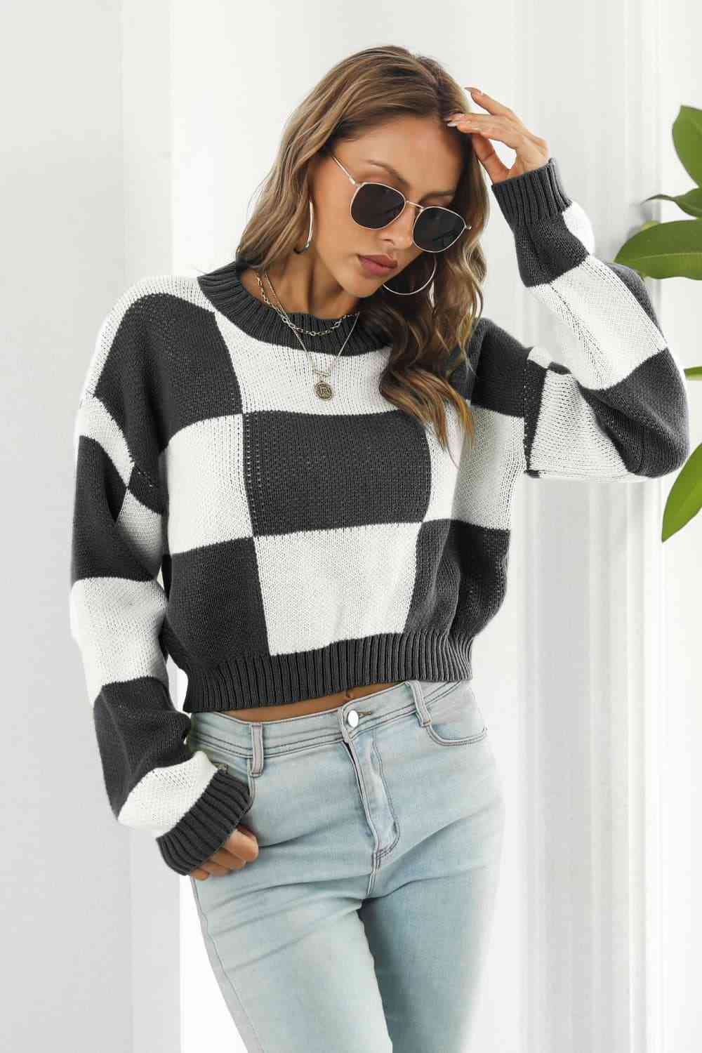 swvws Color Block Round Neck Dropped Shoulder Sweater