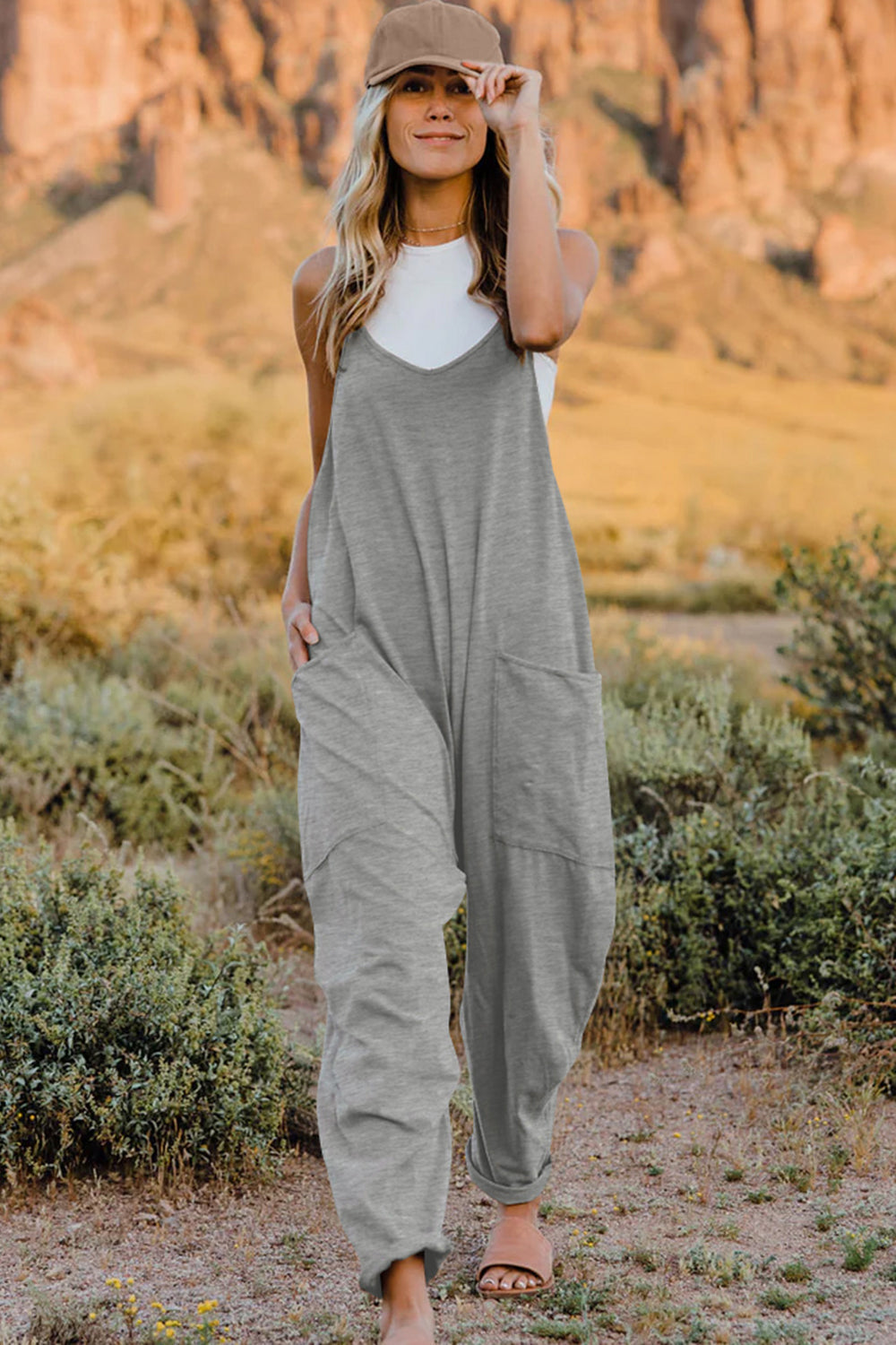 swvws V-Neck Sleeveless Jumpsuit with Pocket