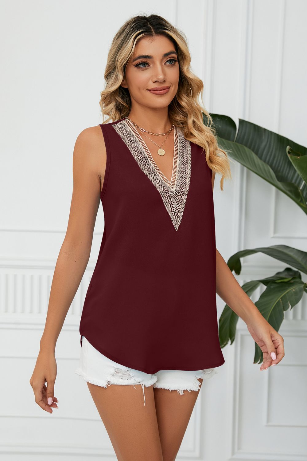 swvws Contrast Trim Plunge Sleeveless Blouse