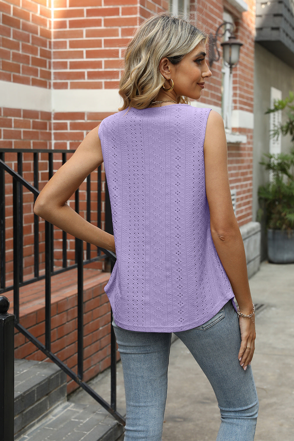 swvws Eyelet Square Neck Tank