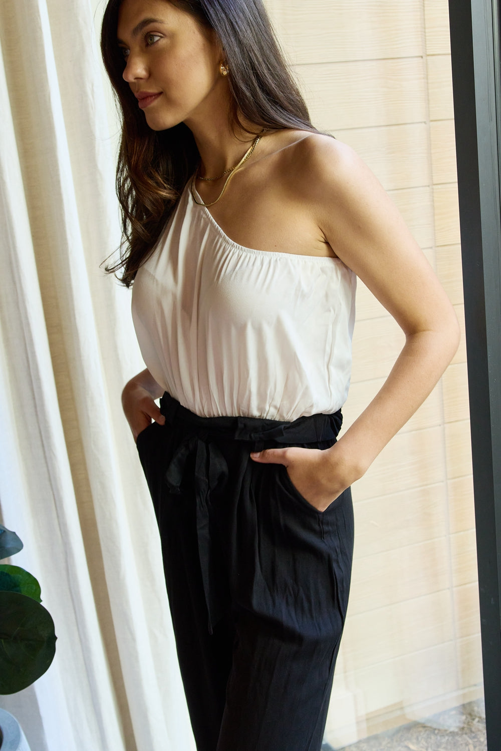 swvws Dress Day Marvelous in Manhattan One-Shoulder Jumpsuit in White/Black