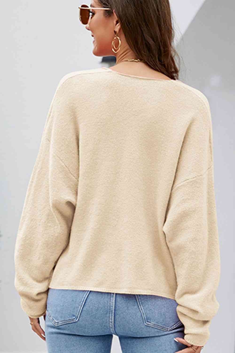 swvws V-Neck Center Seam Sweater