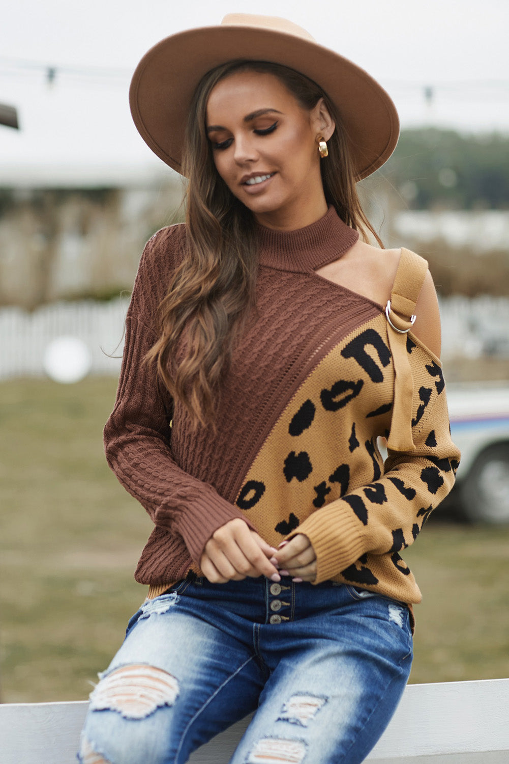 swvws Leopard  Block Turtleneck Sweater