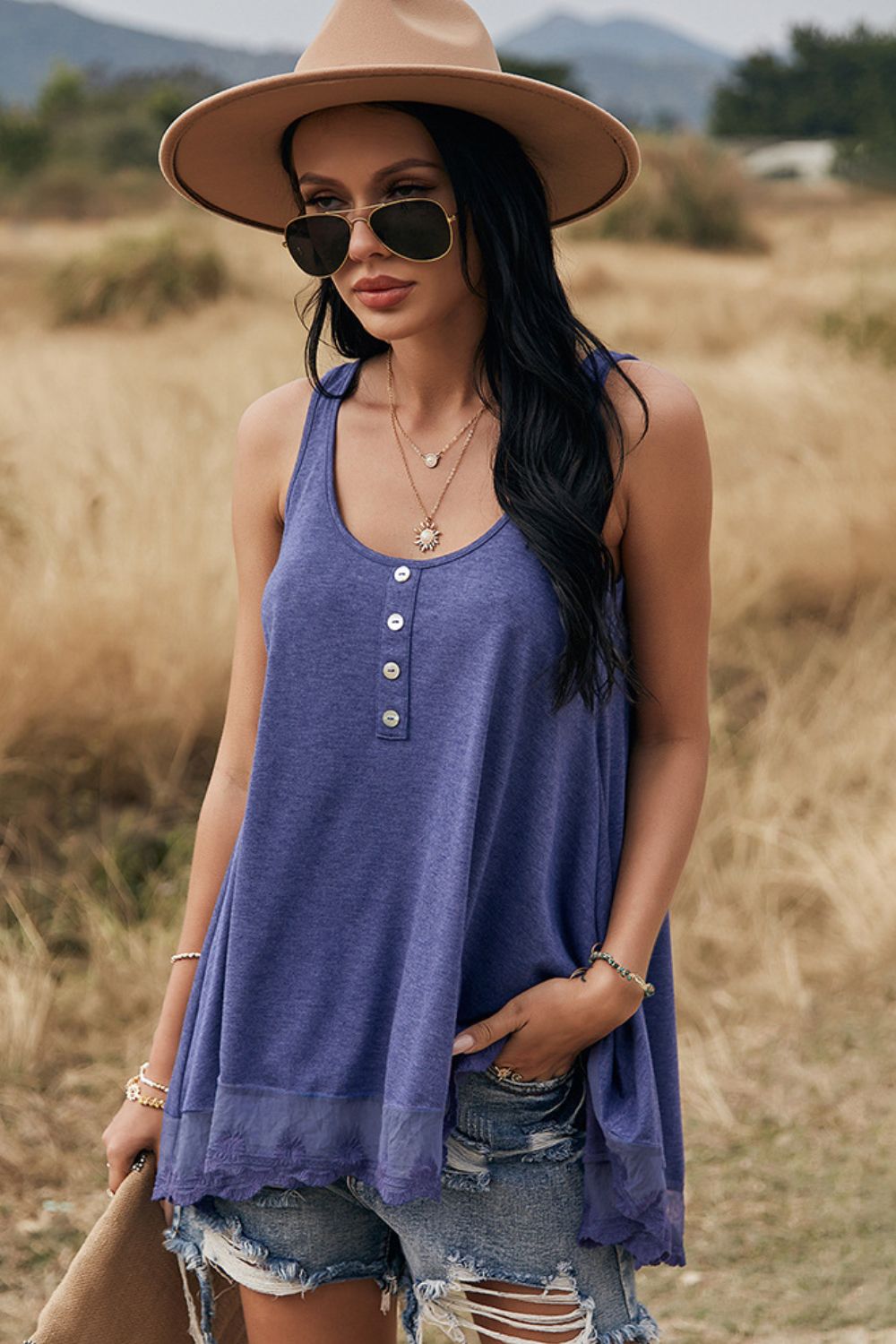 swvws Lace Trim Button Detail Tank Top