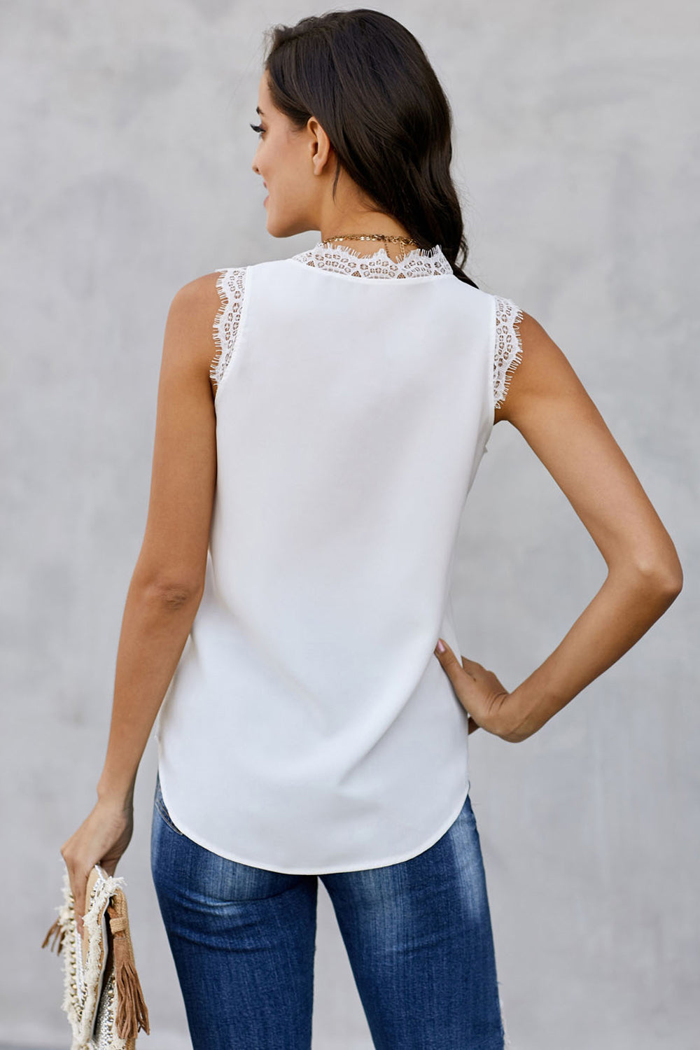 swvws V-Neck Lace Trim Tank Top