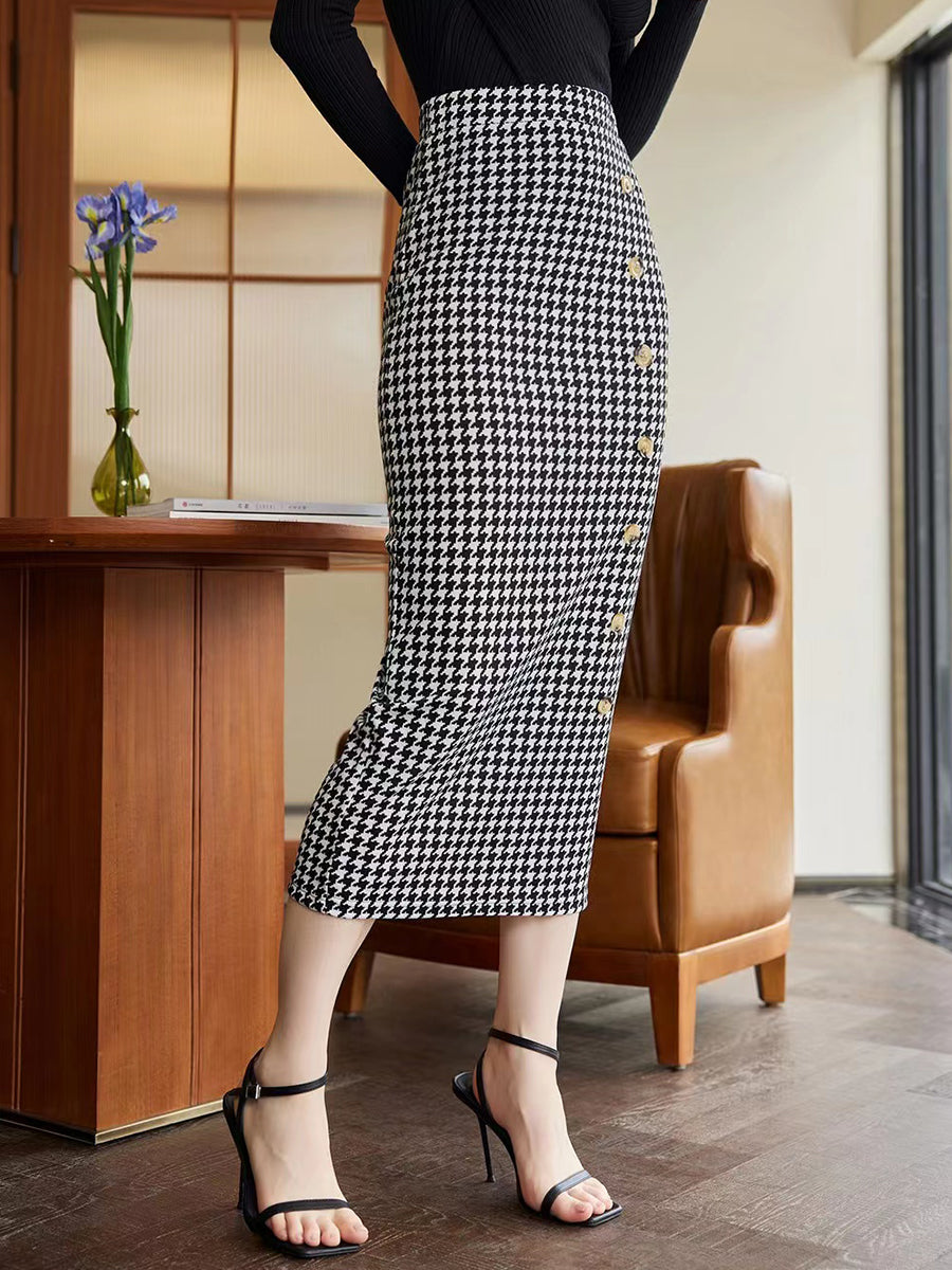 themeisles Houndstooth Decorative Button Slit Midi Skirt