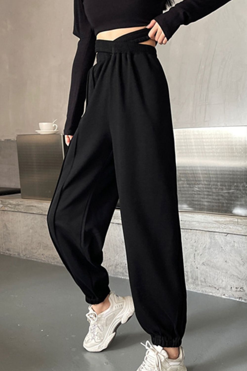 swvws Crisscross Long Sweatpants