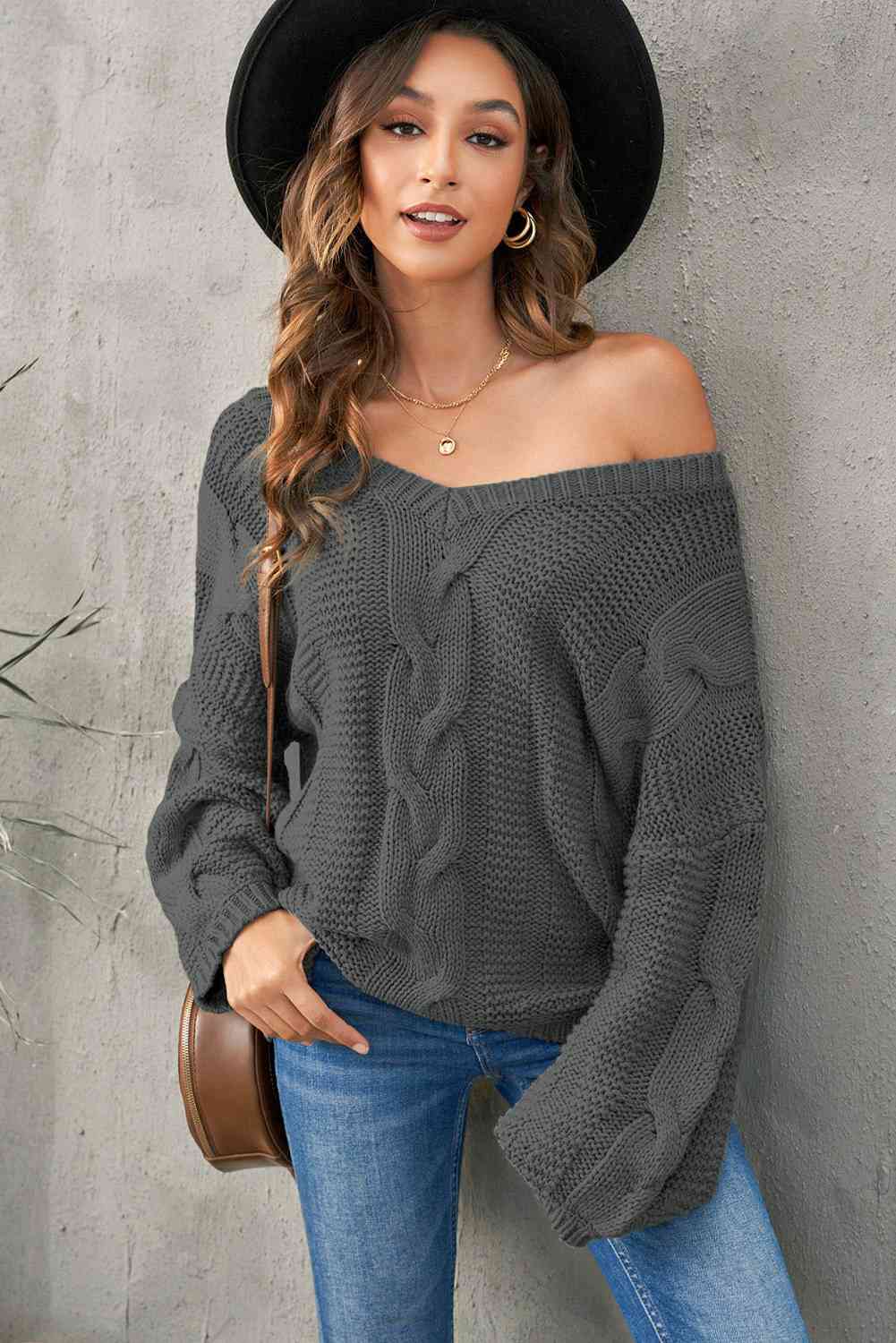 swvws Cable Knit V-Neck Sweater