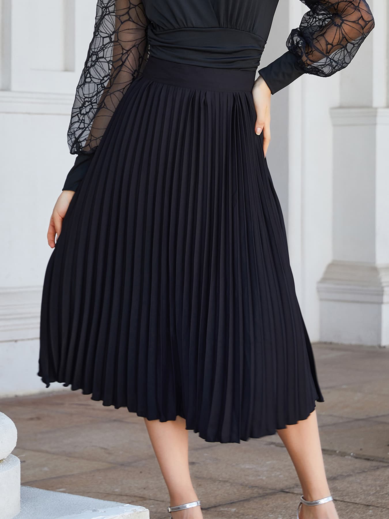 themeisles Pleated Midi Skirt