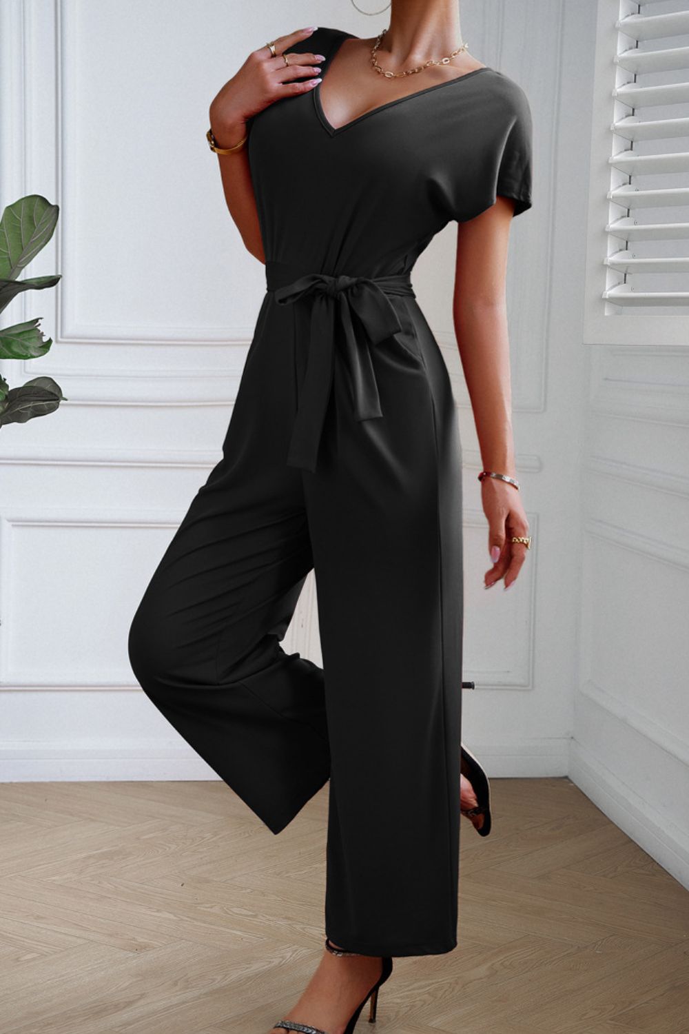 swvws Tie Waist V-Neck Short Sleeve Jumpsuit