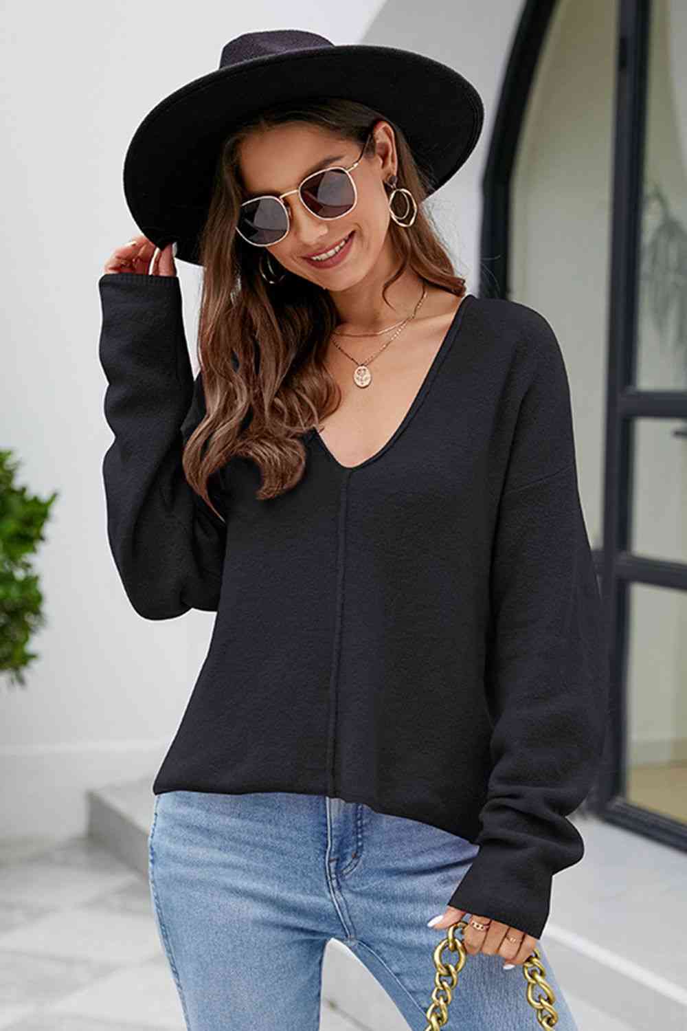 swvws V-Neck Center Seam Sweater