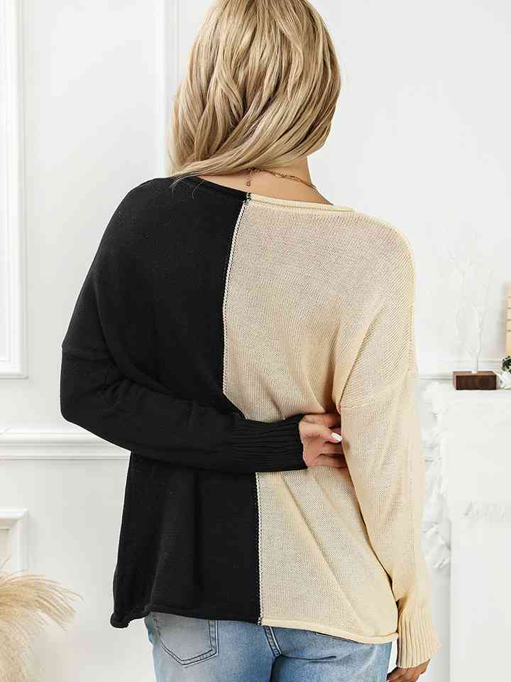 swvws Two-Tone V-Neck Long Sleeve Knit Top