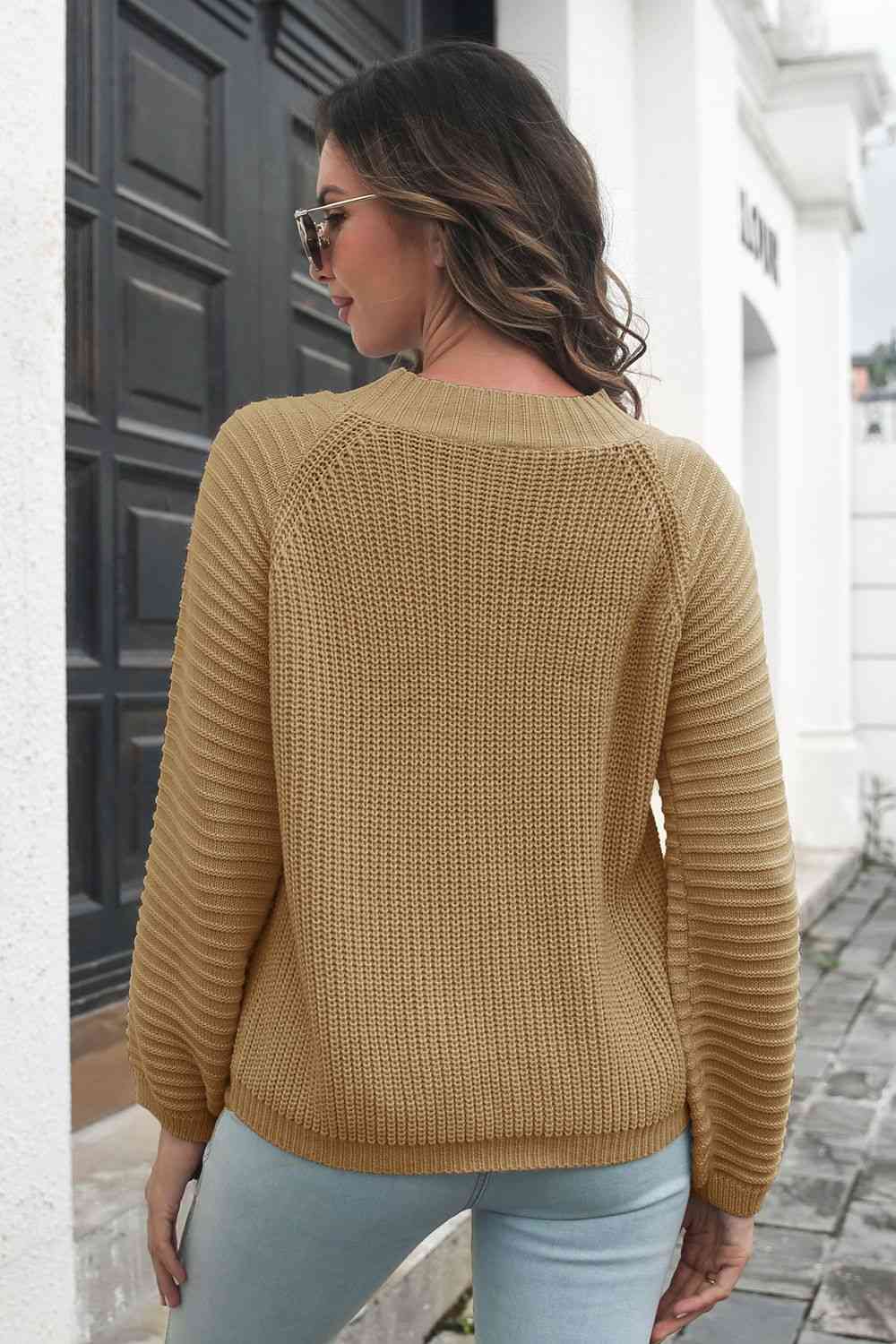 swvws Round Neck Rib-Knit Sweater