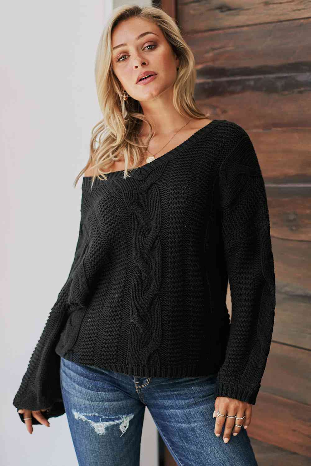 swvws Cable Knit V-Neck Sweater