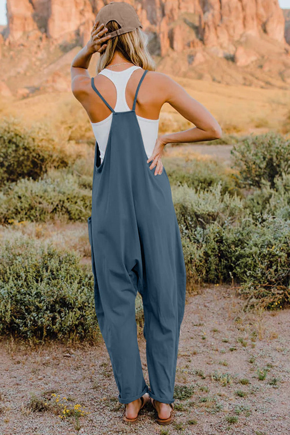 swvws V-Neck Sleeveless Jumpsuit with Pocket