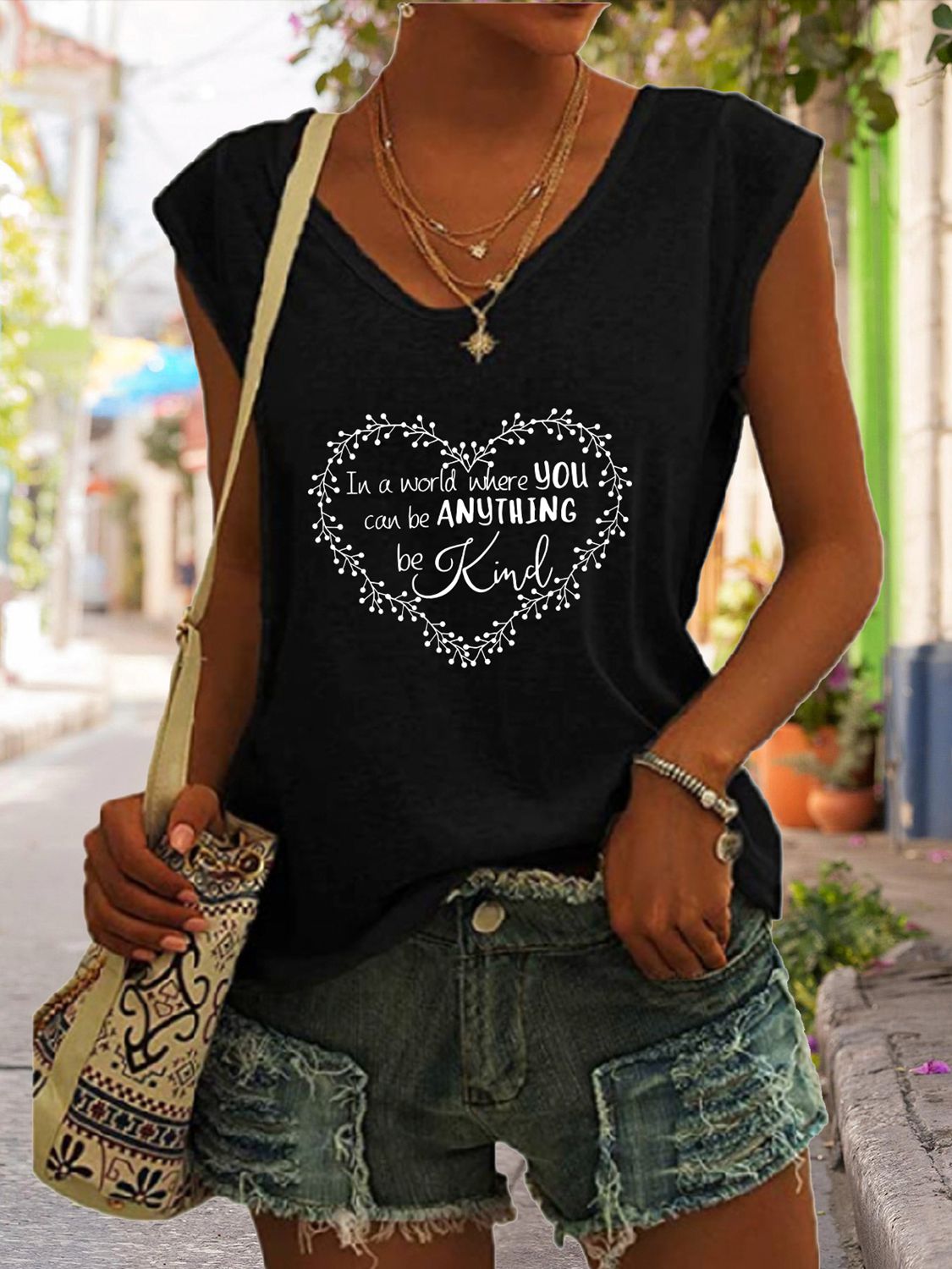 swvws Full Size Heart Graphic V-Neck Tank