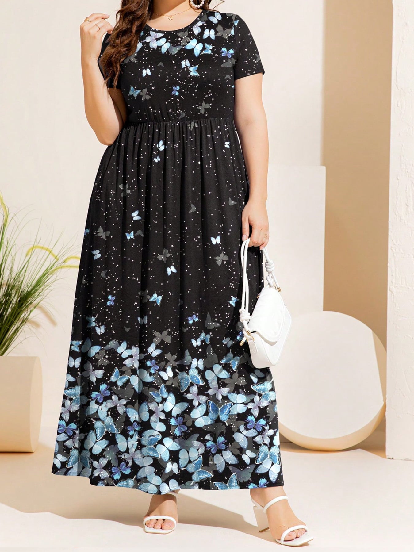 swvws Plus Size Printed Round Neck Short Sleeve Maxi Dress