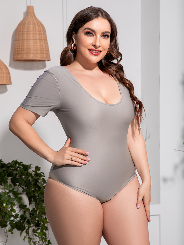 swvws Plus Size Scoop Neck Short Sleeve One-Piece Swimsuit