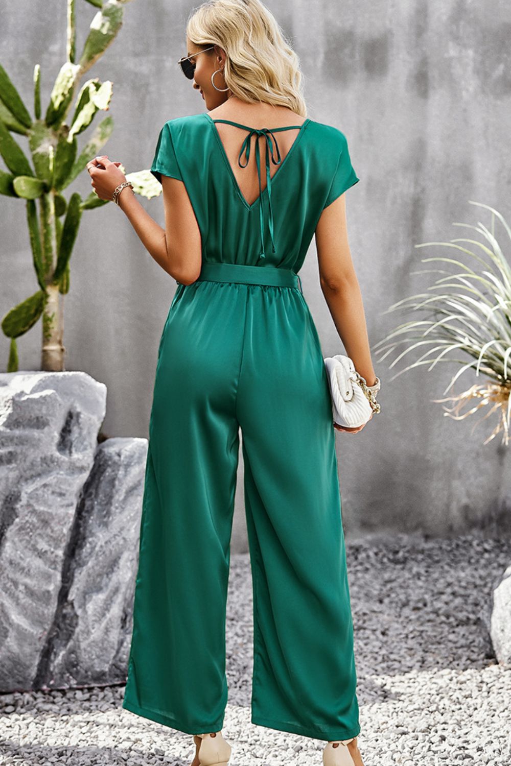 swvws Tie Belt V-Neck Short Sleeve Jumpsuit