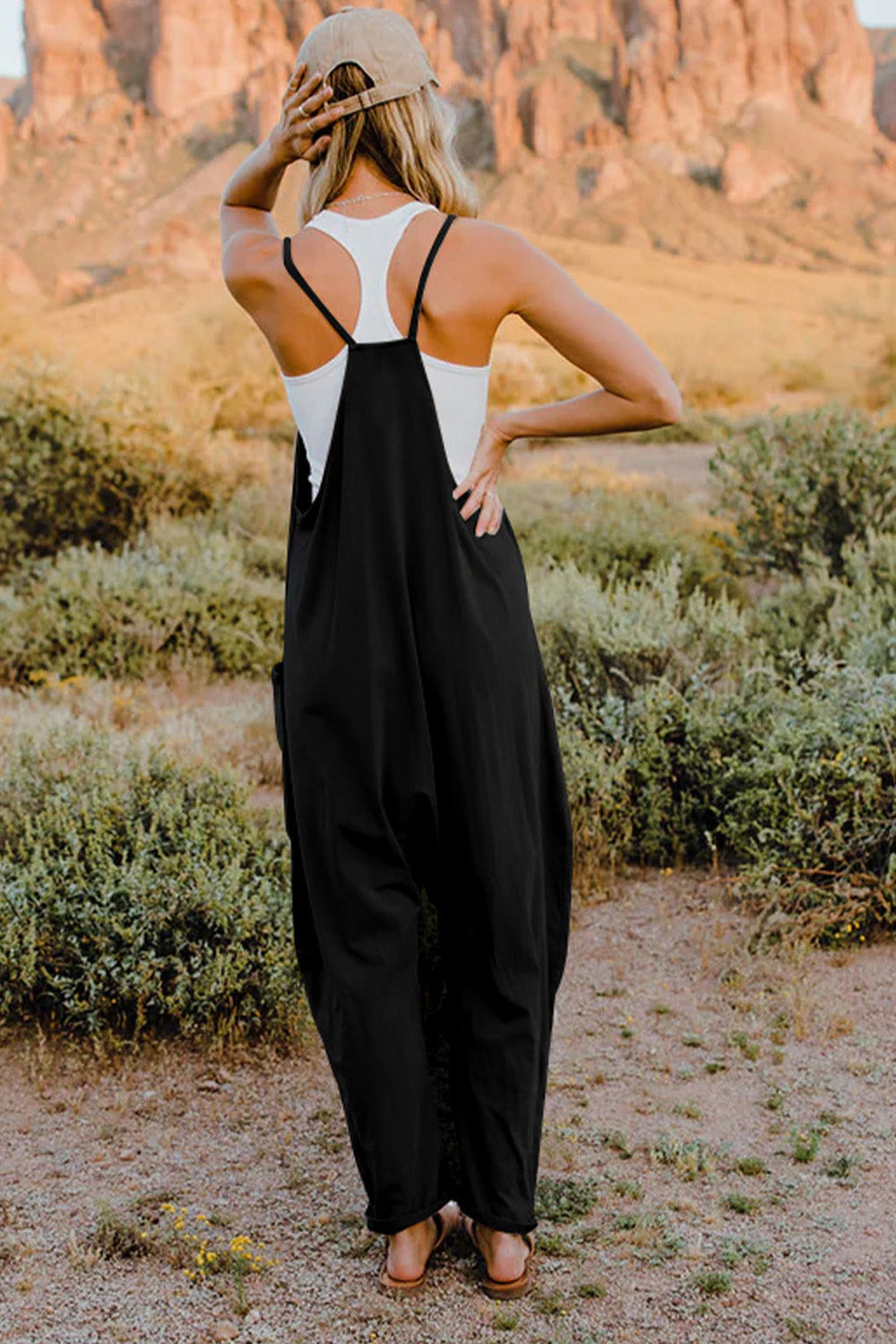 swvws V-Neck Sleeveless Jumpsuit with Pocket