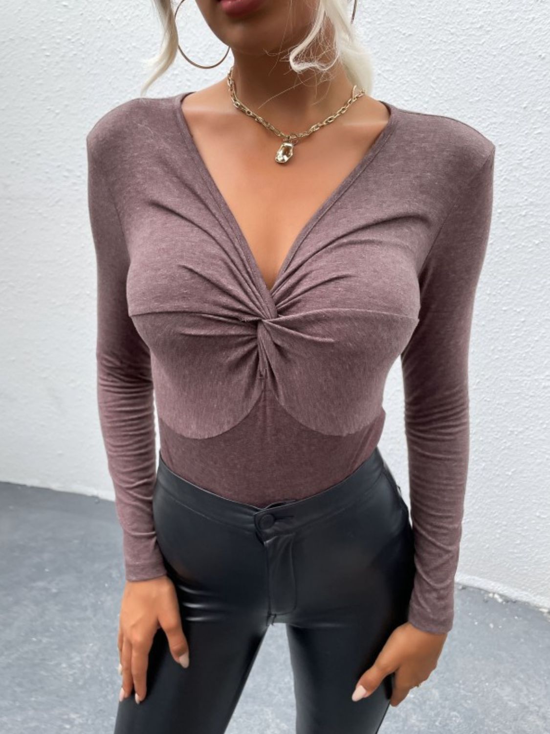 swvws Twist Front V-Neck Long Sleeve Bodysuit