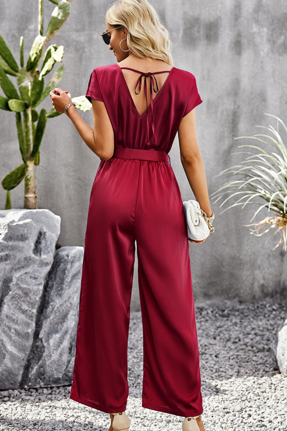 swvws Tie Belt V-Neck Short Sleeve Jumpsuit