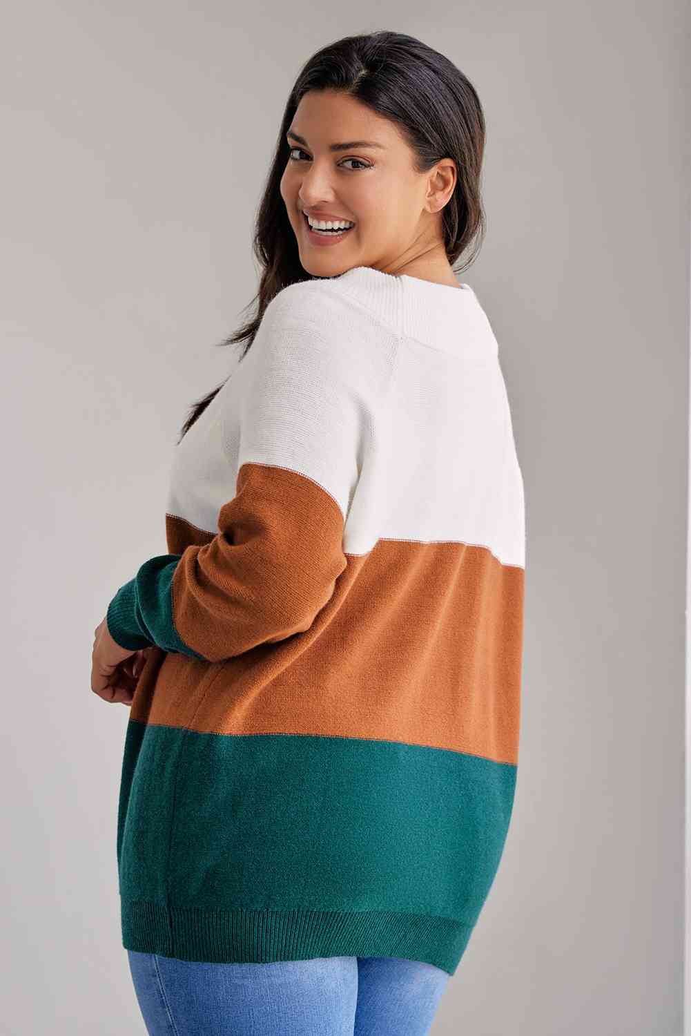 swvws Plus Size Color Block Long Sleeve Sweater